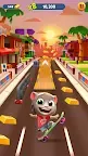 Screenshot 1: Talking Tom Gold Run 3D Game